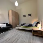 Claudio * Budapest